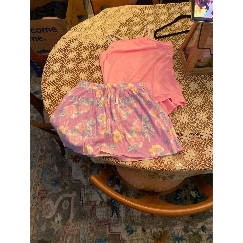 Oshkosh Girls skort set. Size XL
